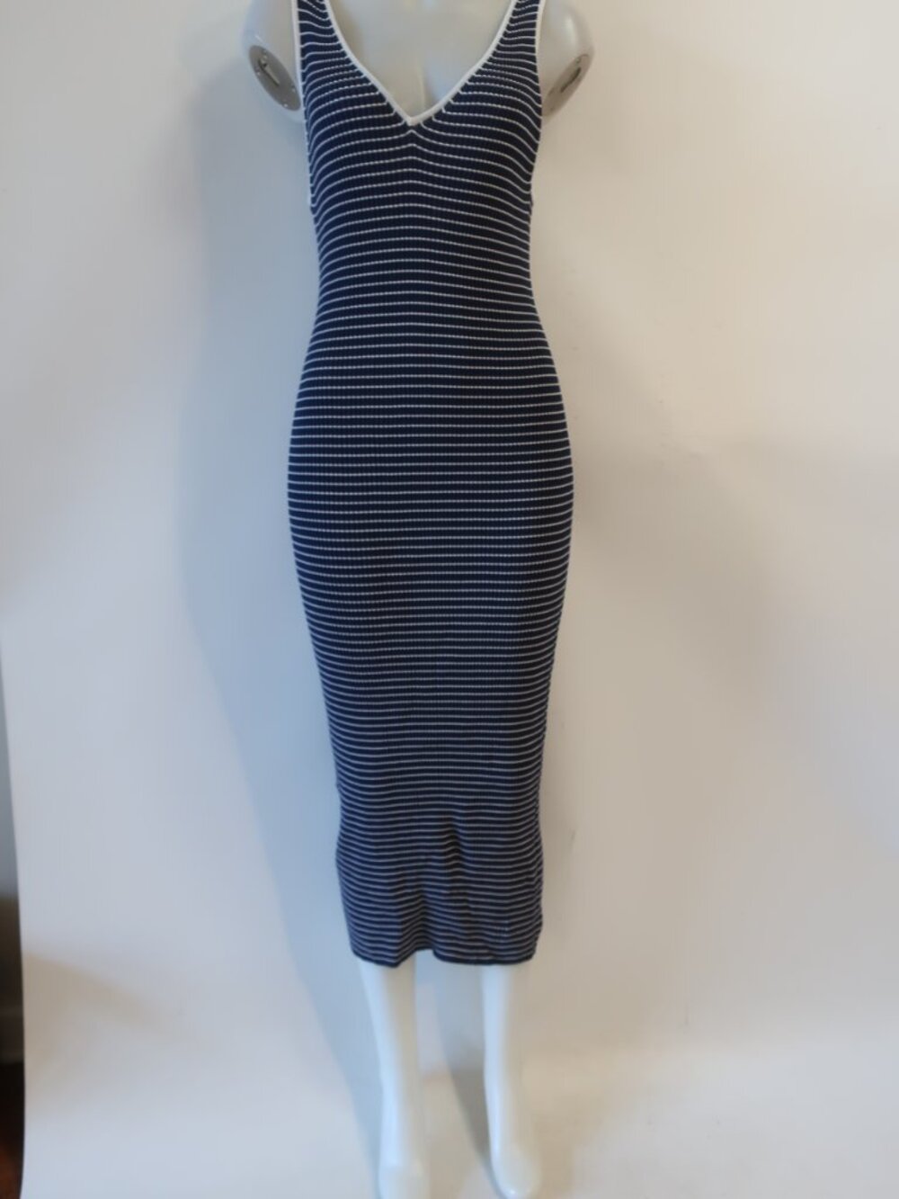 Womens STAUD Gray, White Striped Ribbed Bodycon Maxi V-Neck Tank Dress L - Picture 4 of 7